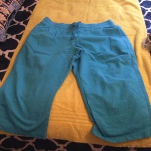 SB size xlarge cropped pants